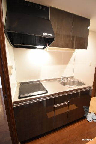 URBAN FLATS江坂　仲介手数料無料のキッチン