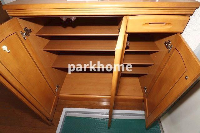 コスモ一宮Ⅱの収納|小物を収納するのに便利です