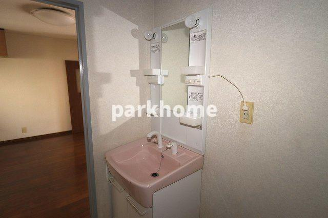 コスモ一宮Ⅱの独立洗面台|独立洗面台で身支度をすべて済ませてしまいましょう