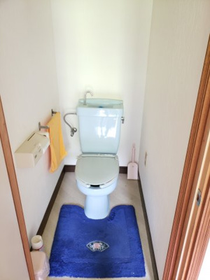 【トイレ】 | 岩美郡岩美町岩井中古戸建て | 二階にもトイレがあります