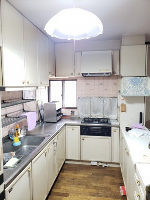 【キッチン】 | 岩美郡岩美町岩井中古戸建て | カウンターになっています