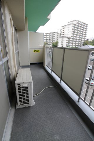 パレス朝霧ヶ丘のバルコニー