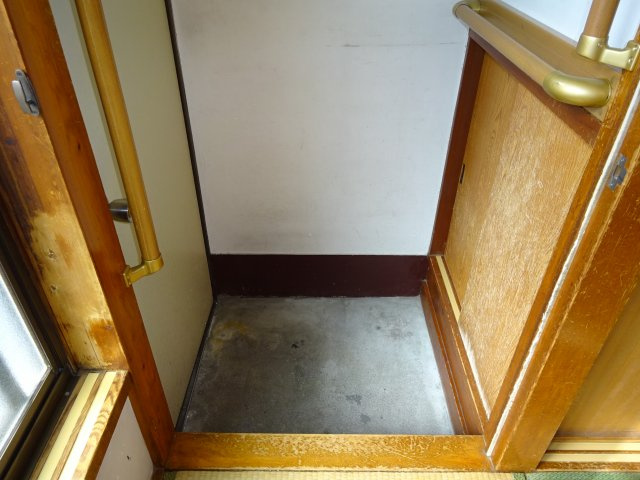 東小岩ハイムの玄関