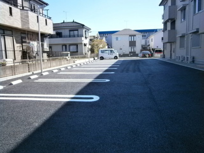 【駐車場】 | Lys Blanc（ﾘ ﾌﾞﾗﾝ）