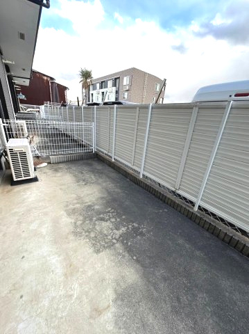 セゾン湊の駐車場