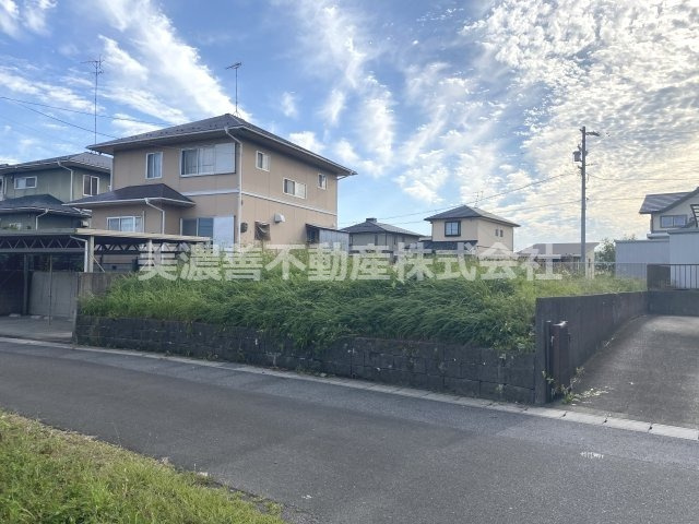 ５５７０３　揖斐郡大野町土地