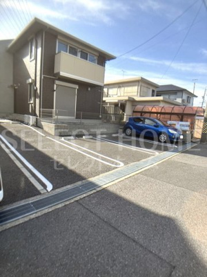【駐車場】 | ルミエールＳ | 駐車スペースもあります