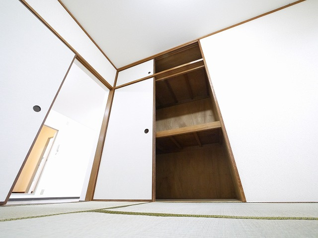 坂田マンションの収納|ちょっとした収納スペースも充実しています