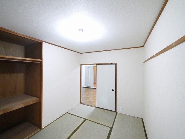 坂田マンションの和室|和室がひろがる居住スペース