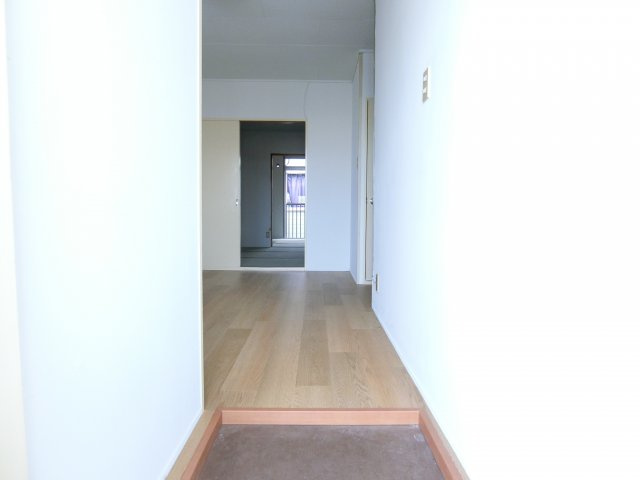 ハイツ高倉台の玄関
