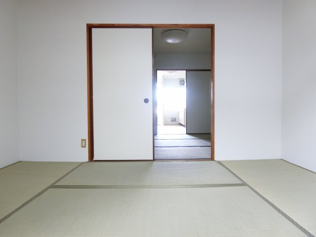 ハイツ高倉台の居間・リビング