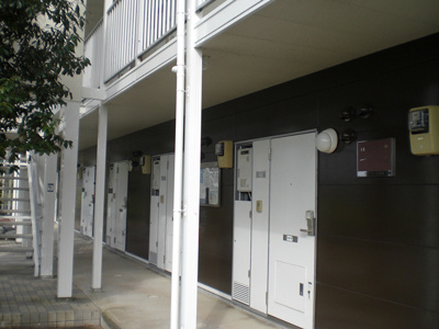 【エントランス】 | アヴァンセ岡島