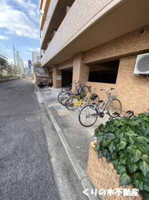 【その他共用部分】 | ライオンズマンションポートタウン今治 | 駐輪場あります