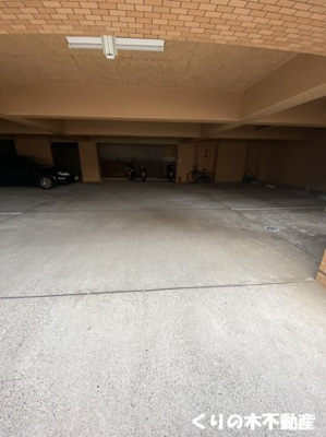 【駐車場】 | ライオンズマンションポートタウン今治 | 車をお持ちの方に嬉しい駐車場付きの物件です