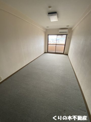 【居間・リビング】 | ライオンズマンションポートタウン今治 | 同タイプのお部屋です（現況を優先します）家具家電付き