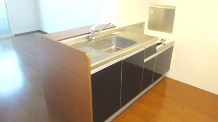 クリアコートのキッチン|キッチンは2口コンロ設置可能！