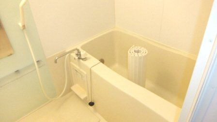 クリアコートの浴室|追い焚き付きの浴室です