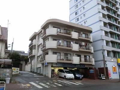 【外観】 | ニュー山王 | JR京浜東北線「大森」駅徒歩9分・都営浅草線「馬込」駅徒歩13分と好立地。
忙しい朝が助かる立地、暮らしにゆとりが生まれます。