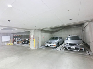 【駐車場】 | 機械式駐車場です。