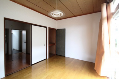 【居間・リビング】 | クィーンハイツ | リビングです