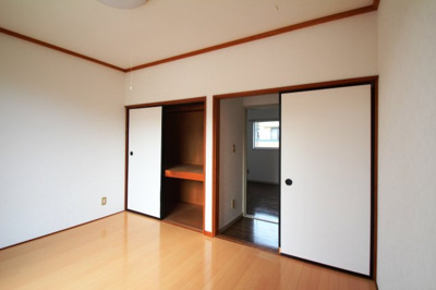 【収納】 | クィーンハイツ | 寝室にある収納です