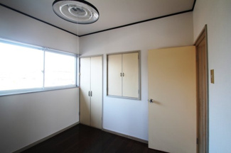 【子供部屋】 | クィーンハイツ | 2F北側の洋室です