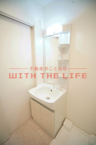 アレイⅩ（アレイテン）【キャッシュバック対象】の独立洗面台|朝の身支度には欠かせない独立洗面化粧台