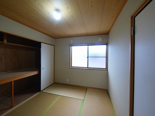 木津清水貸家の和室