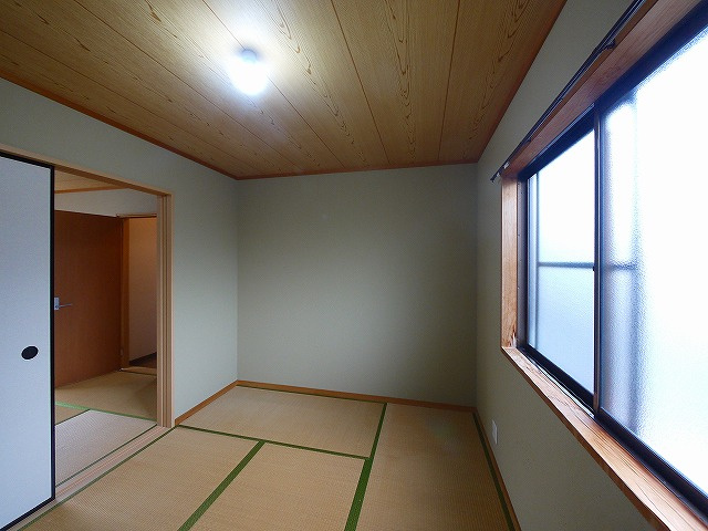 木津清水貸家の和室