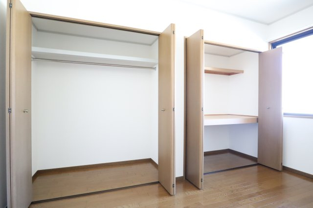 武蔵野市桜堤２丁目のアパートの収納
