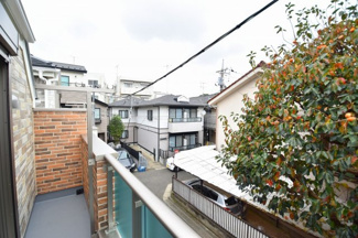 【展望】 | バルコニーからは開放的な景色が眺められます。