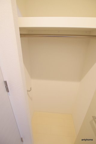 アプリーレ南森町　仲介手数料無料の収納