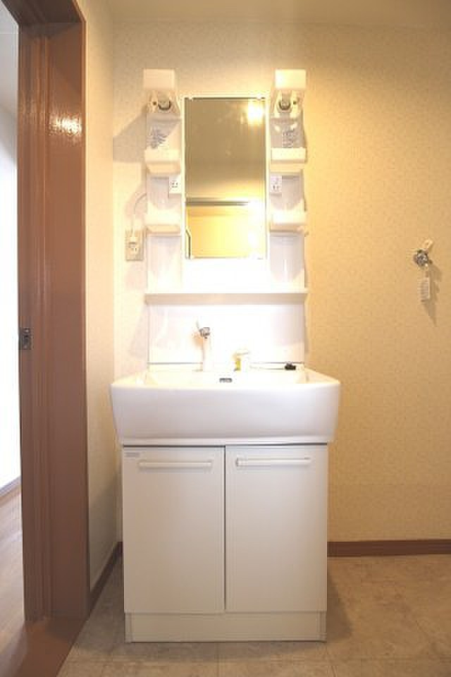 コーポワンセルフ【キャッシュバック対象物件】の洗面所