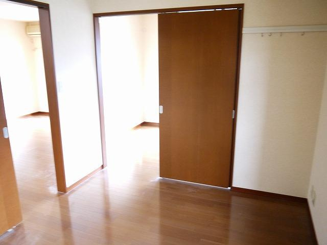 サニーサイドＣの洋室|ゆったりした洋室です