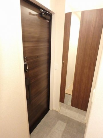 エスポワールD菜園の玄関