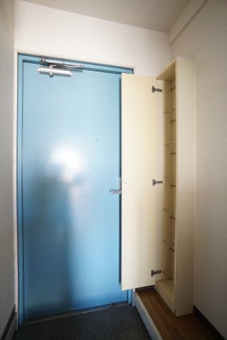 エクセル貴多川第3Ａの玄関