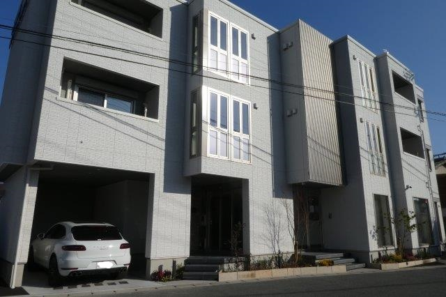 倉敷市稲荷町の賃貸マンションの外観