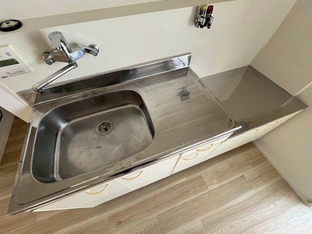 上高丸厚生年金住住宅の居間・リビング