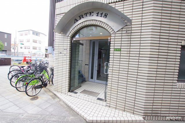 アルテ118　仲介手数料無料のエントランス