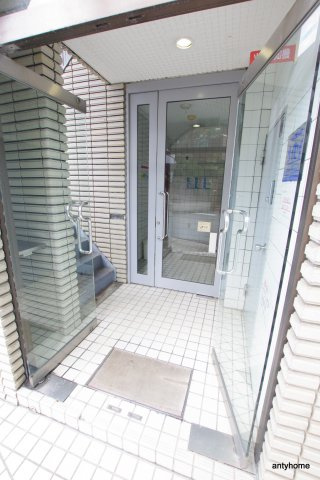 アルテ118　仲介手数料無料のエントランス