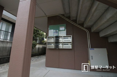 【エントランス】 | Ｓティファニー