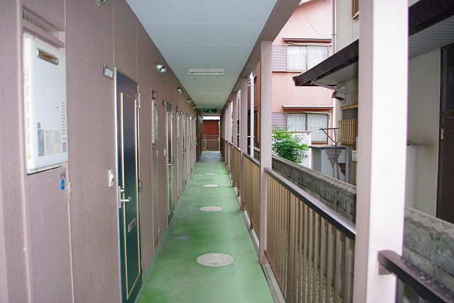 ふぁみーゆ音無のその他共用部分|玄関前スペースです