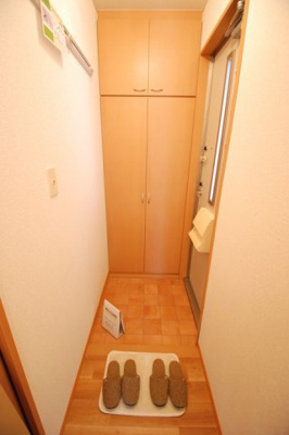 【玄関】 | グランディア岩崎2000