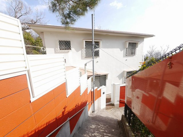 住吉山手5丁目貸家の外観|外観もきれいです