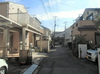 【前面道路含む現地写真】