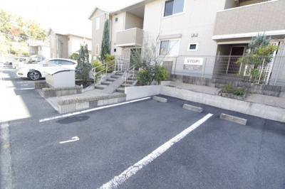 【駐車場】 | デラッセ真美ヶ丘