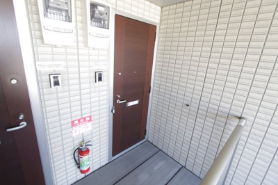 【玄関】 | デラッセ真美ヶ丘