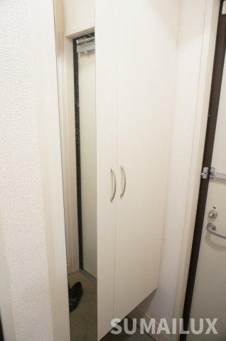 上益城郡益城町大字惣領のアパートの玄関