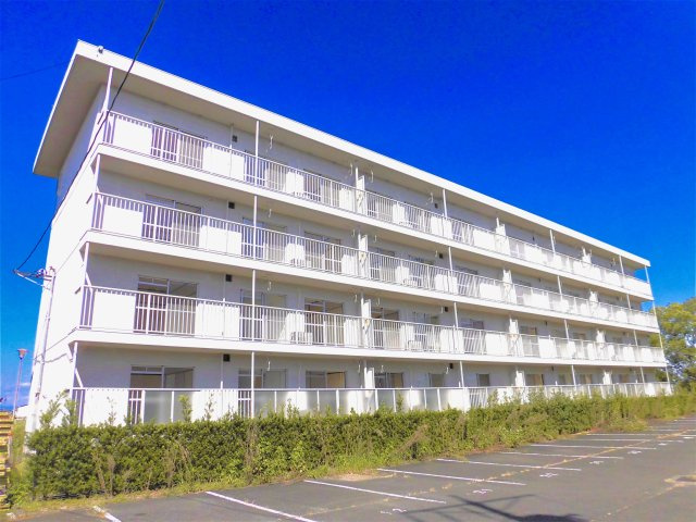 ヴィラナリー安八A棟の外観
