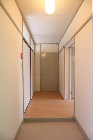 伊川谷住宅の玄関